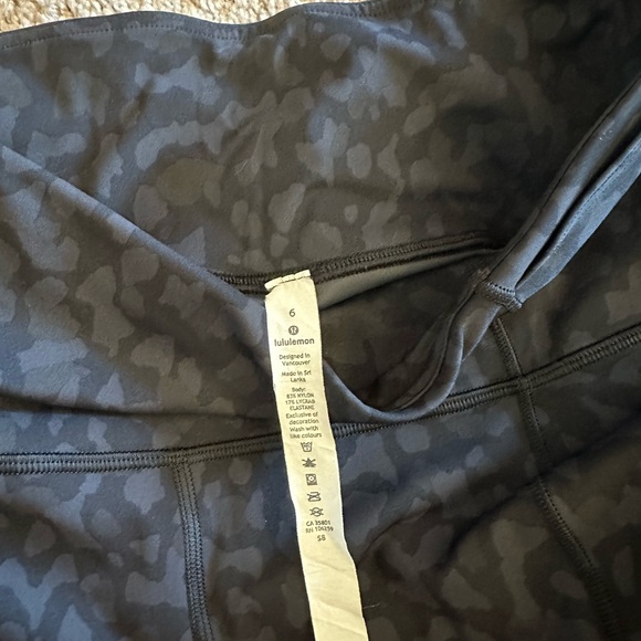 Lululemon 19” Fast and Free leggings - Picture 4 of 6